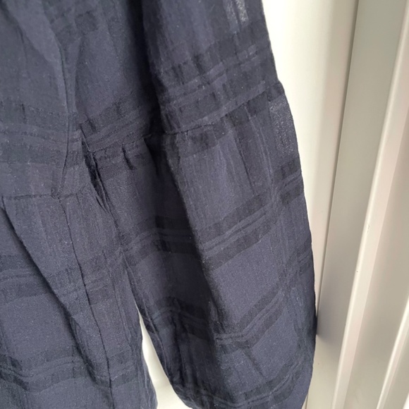 Loft Navy Blue Peolum Top NWT Size Small - Picture 4 of 7